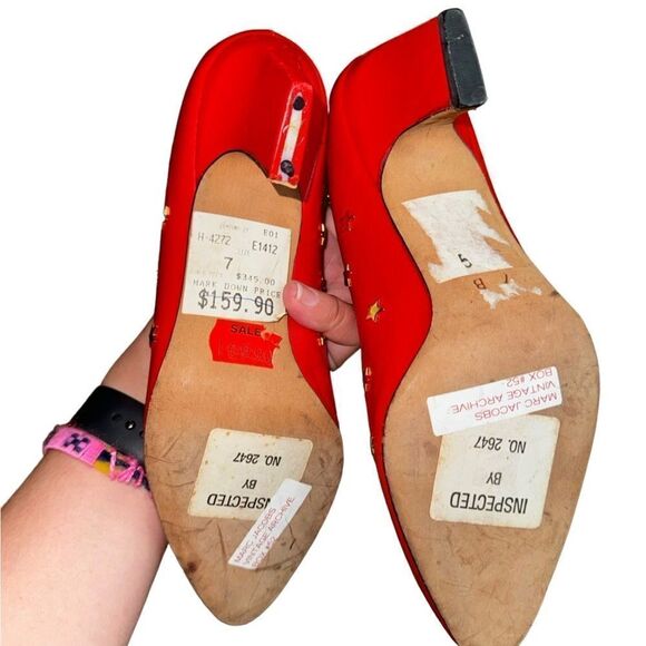 Vintage ESCADA Pump Heels w/ Red + Gold Stars  - Size 7 (Flaw) - Picture 3 of 8